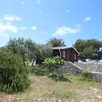 Sans Souci Hotel *